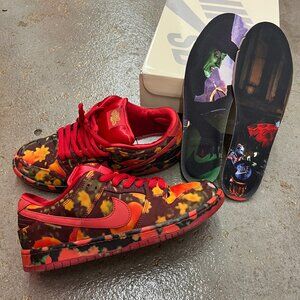 Nike SB Dunk Low The Wizard of Oz Poppy Field Size 10.5
